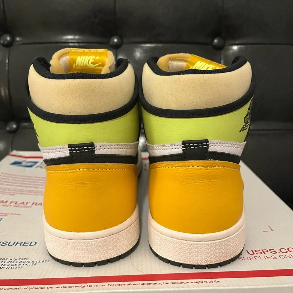 Jordan 1 High OG ‘Volt Gold’‎